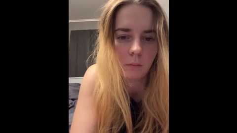 ellieen @ stripchat on 20251014