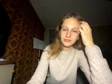 eva_angel3 @ stripchat on 20251014