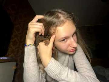 eva_angel3 @ stripchat on 20251014