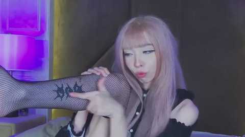 evelyn_neal @ stripchat on 20251014