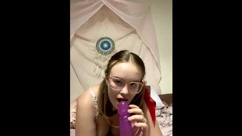 leah20_sinfulx @ stripchat on 20251014