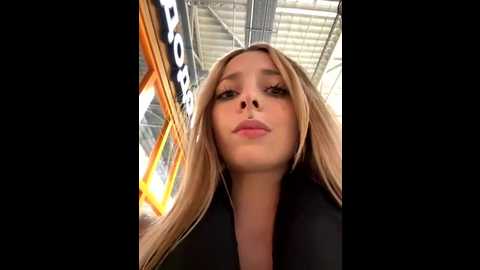 loraadoll @ stripchat on 20251014