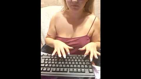 osensii @ stripchat on 20251014