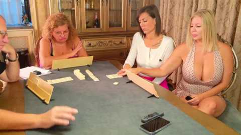 tunderose1 @ stripchat on 20251014