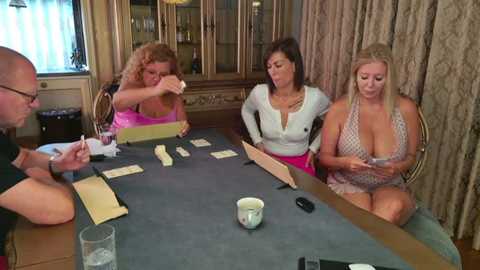 tunderose1 @ stripchat on 20251014