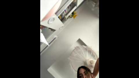 emiss_ @ stripchat on 20251015