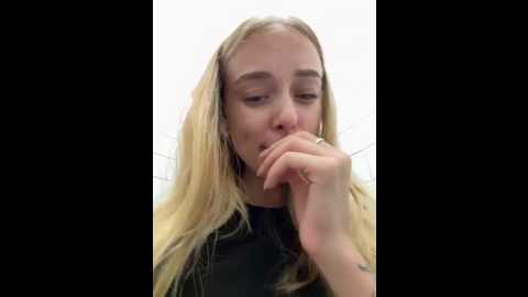 enjoy_my_beauty @ stripchat on 20251015