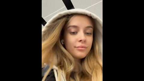 enjoy_my_beauty @ stripchat on 20251015