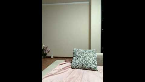 eva_pearl @ stripchat on 20251015