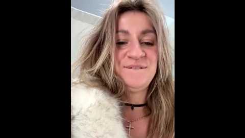 evvamur @ stripchat on 20251015