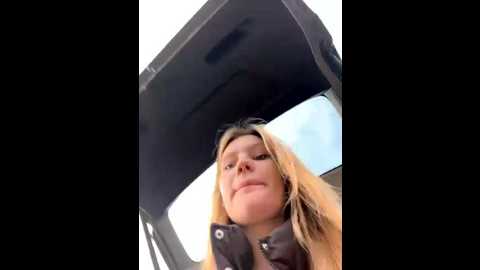 justmilaa @ stripchat on 20251015