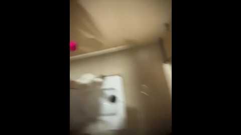 littleqiu @ stripchat on 20251015