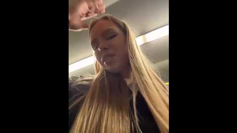 liza_risky @ stripchat on 20251015