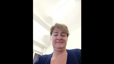 milf_love_fist99 @ stripchat on 20251015