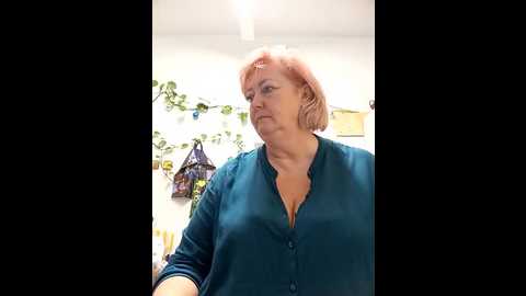 terezavelvet @ stripchat on 20251015