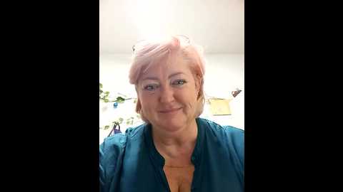 terezavelvet @ stripchat on 20251015