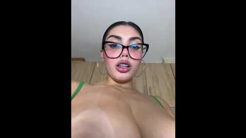 zui_lu @ stripchat on 20251015