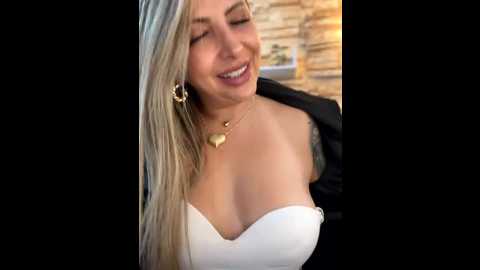 _abril_office1 @ stripchat on 20251016