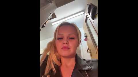 cherryxox_ @ stripchat on 20251016