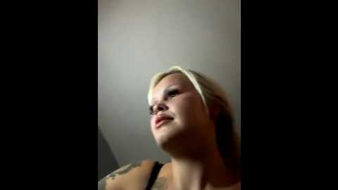 cherryxox_ @ stripchat on 20251016