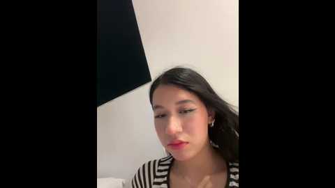 emi_star @ stripchat on 20251016