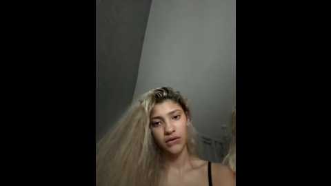 honeyyyxo @ stripchat on 20251016