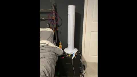 xcharlie_milfx @ stripchat on 20251016