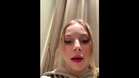 babyanais @ stripchat on 20251017