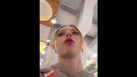 babyanais @ stripchat on 20251017