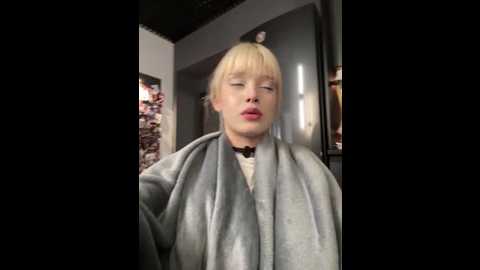 bellasecrett @ stripchat on 20251017