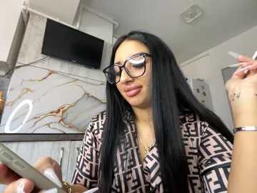 blueeyes_bb @ stripchat on 20251017