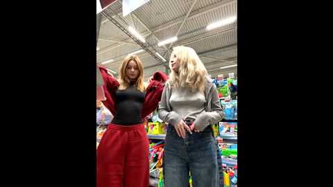 cum_girlss @ stripchat on 20251017