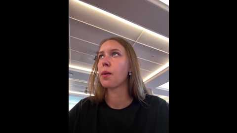 ellirose @ stripchat on 20251017