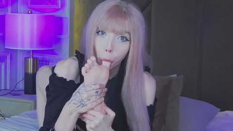 evelyn_neal @ stripchat on 20251017