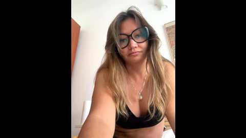 gabriellacali @ stripchat on 20251017