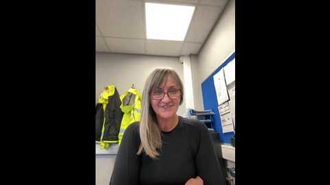 lily_uk_milf @ stripchat on 20251017