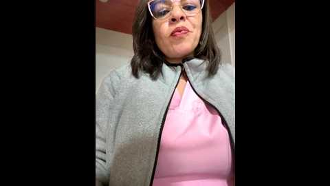 nathalia_28_ @ stripchat on 20251017