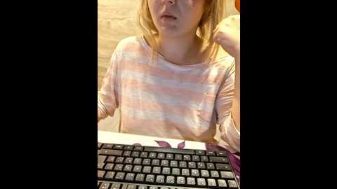 osensii @ stripchat on 20251017