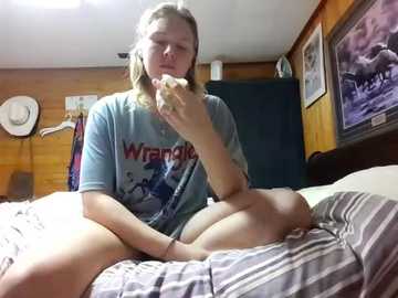 ryan_and_aurora @ stripchat on 20251017