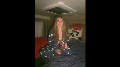 vanlifevixen @ stripchat on 20251017