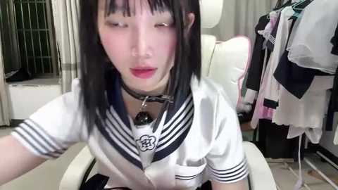 yiyi_707 @ stripchat on 20251017