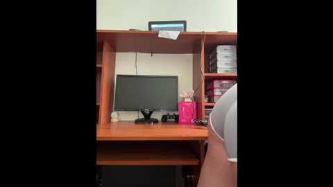 yui_ch06 @ stripchat on 20251017