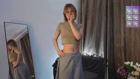 adelin_frost @ stripchat on 20251018