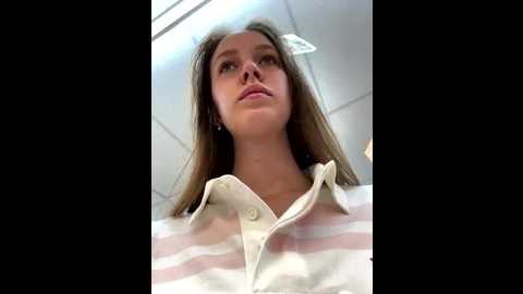 ellirose @ stripchat on 20251018