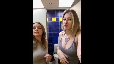 littlebitchesss @ stripchat on 20251018