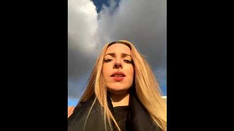 loraadoll @ stripchat on 20251018