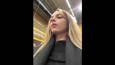 loraadoll @ stripchat on 20251018