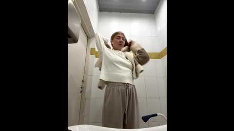 newlale @ stripchat on 20251018