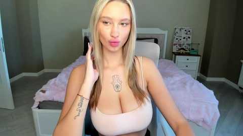 sayo_mao18 @ stripchat on 20251018