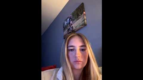 skye_salvagex7 @ stripchat on 20251018